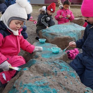 Töfradreki á leikvellinum